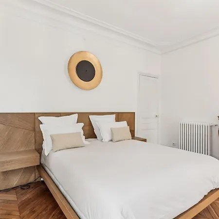 Le Palace Sacre Coeur By Ecoflats * Parijs